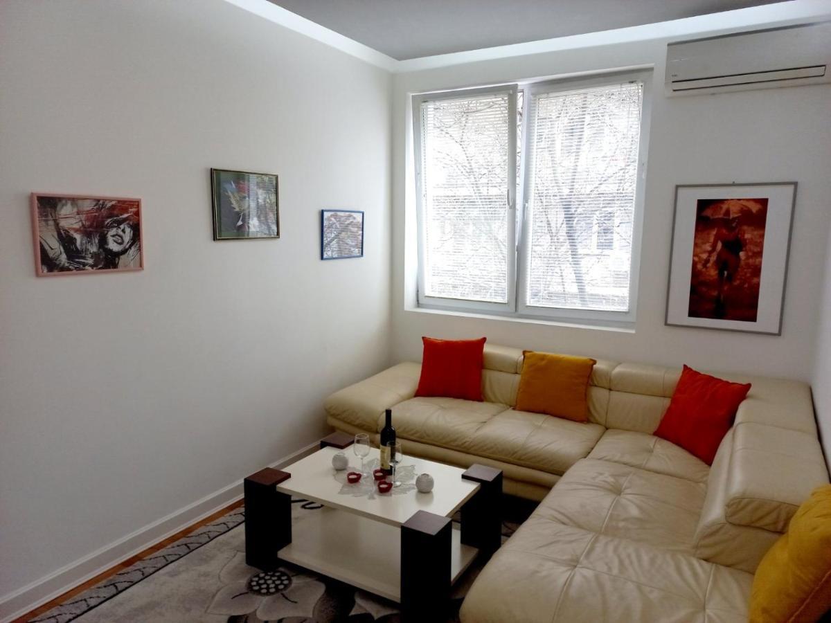 Apartment Alex Belgrad Exteriör bild